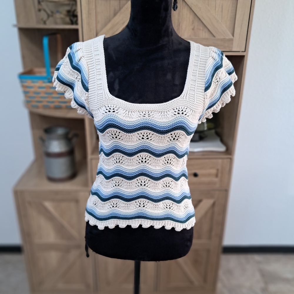 Jessica Simpson Crochet Top White Blue Striped Scalloped Hem Coquette Boho
